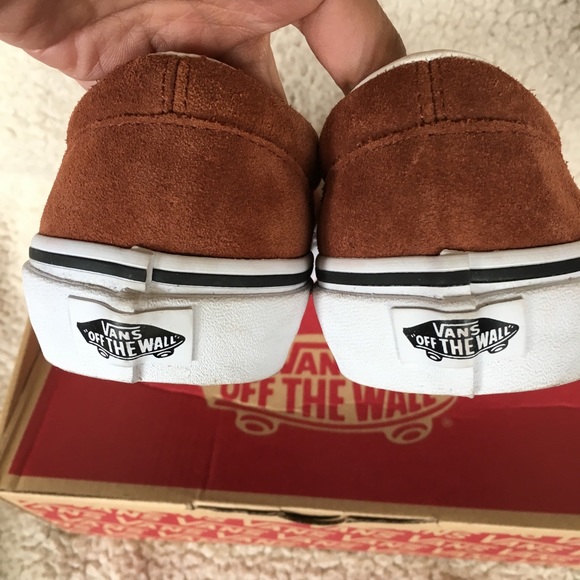 NIB Vans Slip On Suede Sneakers W8.5, M7 - Picture 3 of 5